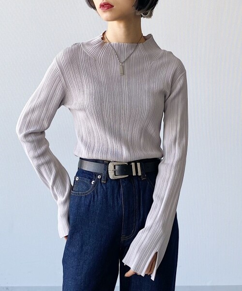 PAGEBOY（ページボーイ）の「プリーツニットハイネックプルオーバー（トップス・ブラック/グレージュ/ミントブルー）」の2枚目の写真