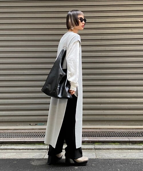 PAGEBOY（ページボーイ）の「ショッパートートバッグ（バッグ・オフホワイト/ブラック）」の12枚目の写真