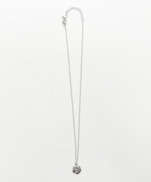 Lattice（Lattice）の「フラワーモチーフネックレス（ネックレス・レディース・ゴールド/シルバー・0）」の2枚目の写真