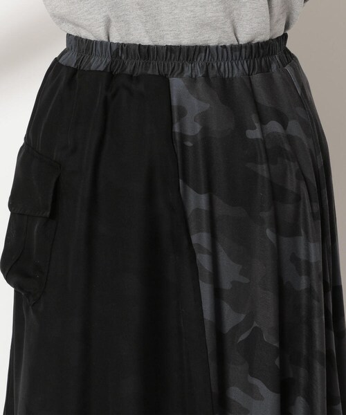 AVIREX（アヴィレックス）の「カモ シフォンコンビ レイヤードスカート/ CAMO CHIFFON COMBI LAYERED SKIRT（スカート・WHITE/CAMO/CHARCOL/CAMO/OLIVE/CAMO・F）」の4枚目の写真