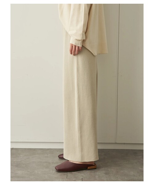 AMERICAN HOLIC（アメリカンホリック）の「総針ニットワイドパンツ（パンツ・チャコールグレー/ライトベージュ・M/L）」の3枚目の写真