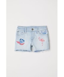 H&M（エイチ・アンド・エム）の「H&M - 刺繍デニムショートパンツ - ブルー（その他パンツ・キッズ）」
