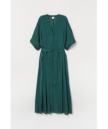 H&M（エイチ・アンド・エム）の「H&M - カフタンワンピース - グリーン（ワンピース）」