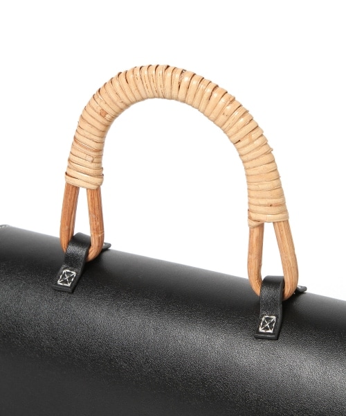 Andemiu（アンデミュウ）の「ラタンフラップバッグ（バッグ・ブラック/キャメル）」の7枚目の写真