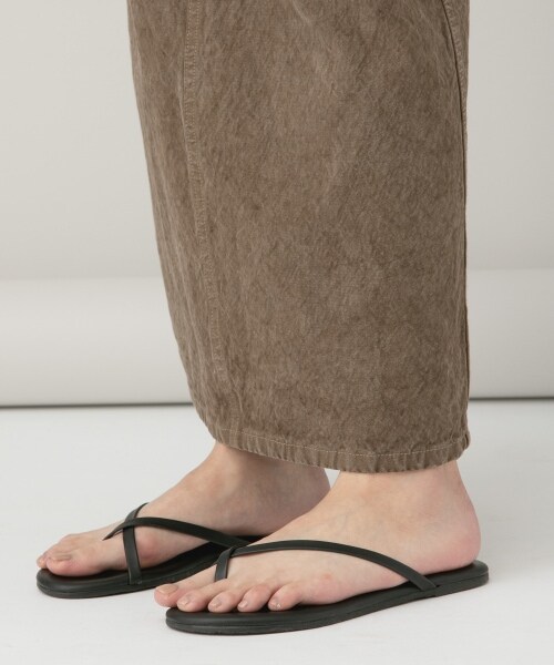 Curensology（カレンソロジー）の「＜&RC＞サスペンダーワンピース（ワンピース/ドレス・ホワイト/ブラック/ベージュ）」の13枚目の写真