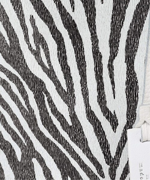 Noble（ノーブル）の「《予約》ショルダーバッグ(ゼブラ)◆（バッグ・グレー/フリー/在庫あり）」の13枚目の写真