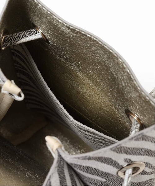 Noble（ノーブル）の「《予約》ショルダーバッグ(ゼブラ)◆（バッグ・グレー/フリー/在庫あり）」の10枚目の写真