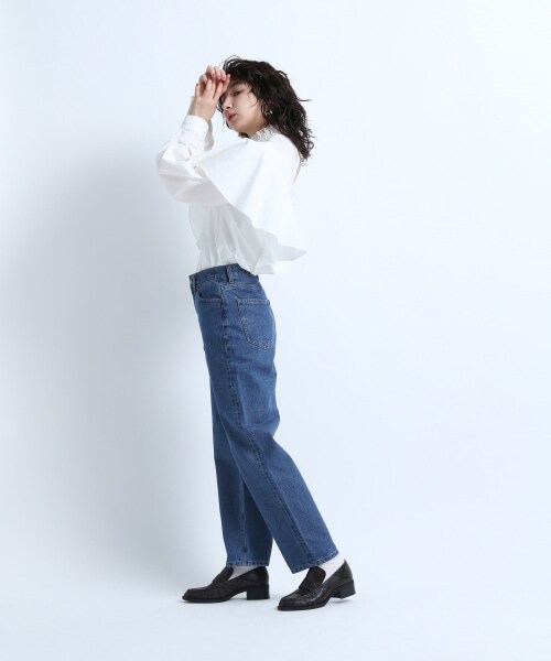 JEANASIS（ジーナシス）の「Shirring&FrillShirt（トップス・ホワイト()）」の3枚目の写真
