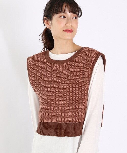 LOWRYS FARM（ローリーズファーム）の「２ＷＡＹニットビスチェ（トップス・ブラック/レッド/ベージュ/グリーン）」の5枚目の写真