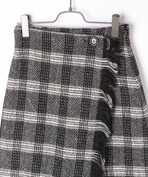 PAGEBOY（ページボーイ）の「ウールチェックラップスカート（スカート・オフホワイト/ブラック）」の6枚目の写真