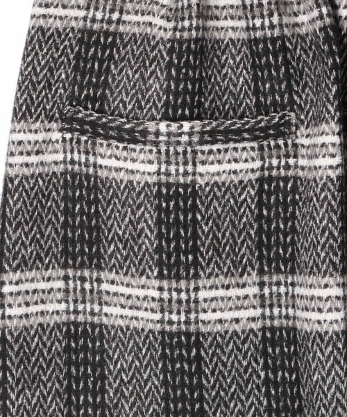 PAGEBOY（ページボーイ）の「ウールチェックラップスカート（スカート・オフホワイト/ブラック）」の9枚目の写真