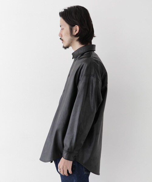 URBAN RESEARCH Sonny Label(アーバンリサーチサニーレーベル)の「ヴィーガンレザーシャツ(その他・メンズ・ベージュ/ブラック・FREE)」の7枚目の写真