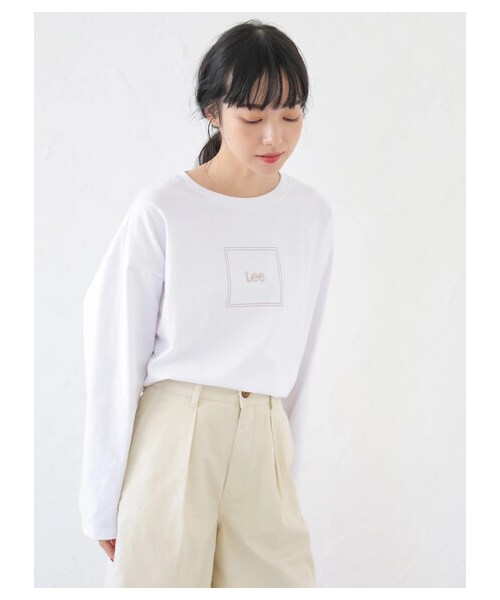 earth music&ecology(アースミュージックアンドエコロジー)の「【先行予約】Lee×earth ロゴプリントTシャツ(トップス・ホワイト/ブラック・F)」の5枚目の写真