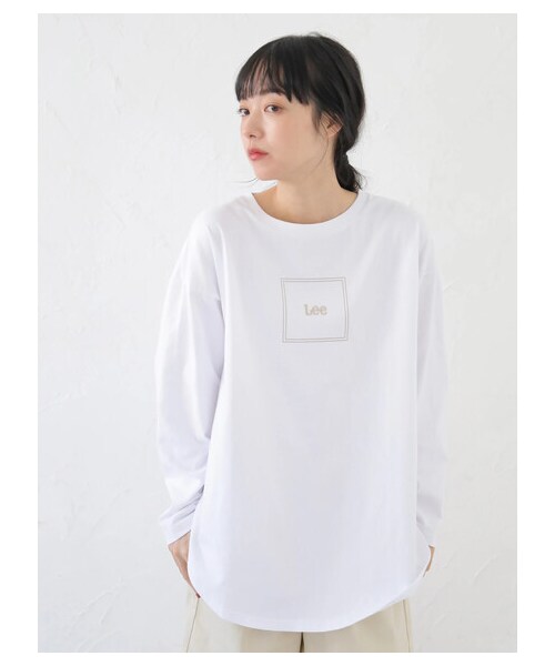 earth music&ecology(アースミュージックアンドエコロジー)の「【先行予約】Lee×earth ロゴプリントTシャツ(トップス・ホワイト/ブラック・F)」の2枚目の写真