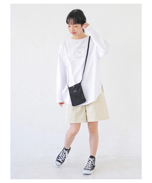 earth music&ecology(アースミュージックアンドエコロジー)の「【先行予約】Lee×earth ロゴプリントTシャツ(トップス・ホワイト/ブラック・F)」の11枚目の写真