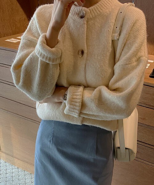 DHOLIC STYLE（ディーホリックスタイル）の「[hellosweety] ソフトルーズニットカーディガン（カーディガン/ボレロ・レディース・ブルー/ホワイト/ベージュ・FREE）」の2枚目の写真