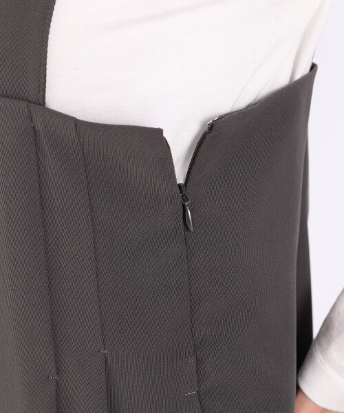 LOWRYS FARM(ローリーズファーム)の「Pツイルサロペット(ワンピース/ドレス・チャコールグレー/ベージュ)」の7枚目の写真