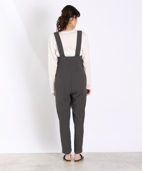 LOWRYS FARM(ローリーズファーム)の「Pツイルサロペット(ワンピース/ドレス・チャコールグレー/ベージュ)」の4枚目の写真