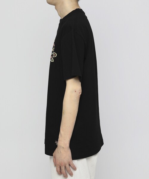 VANQUISH(ヴァンキッシュ)の「VOMS Collaboration with VANQUISH Tomoshika T-shirt(その他・other・M/L)」の3枚目の写真