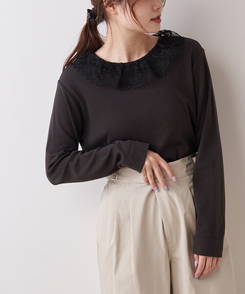 PUAL CE CIN（ピュアルセシン）の「【sustainable】オーガニックコットン襟レースプルオーバー（Tシャツ/カットソー・レディース・オフホワイト/スミクロ・FREE）」の2枚目の写真