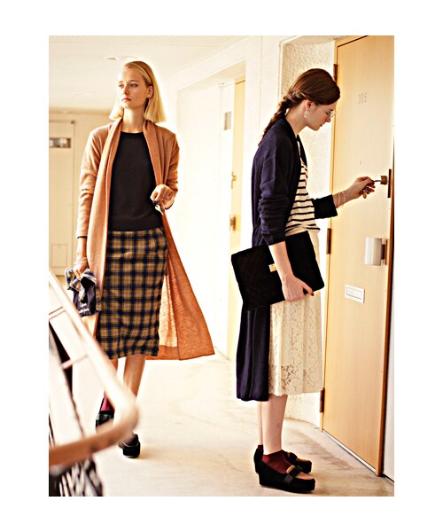 w closet（ダブルクローゼット）の「ガウン風ロングカーディガン（トップス・レディース・ピンクベージュ/グレーブルー/ネイビー・FREE）」の12枚目の写真