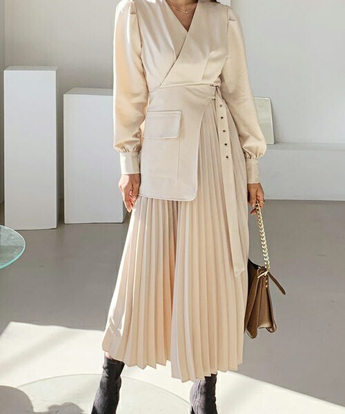 Dholic ディーホリック の バックルプリーツワンピース ワンピース Wear