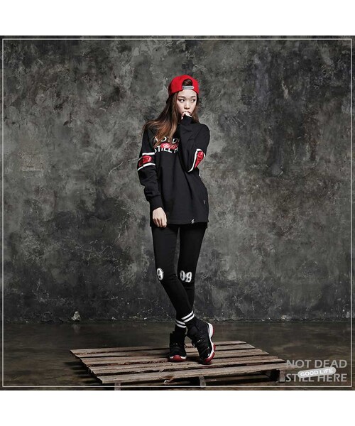 ROMANTIC CROWN（ロマンティッククラウン）の「GOOD LIFE CREWNECK（その他・メンズ・BLK・S/M/L/XL）」の5枚目の写真