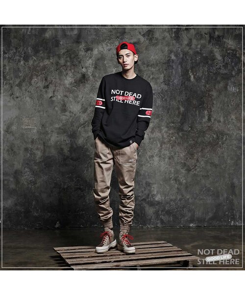 ROMANTIC CROWN（ロマンティッククラウン）の「GOOD LIFE CREWNECK（その他・メンズ・BLK・S/M/L/XL）」の2枚目の写真