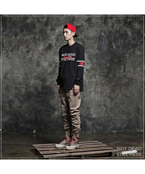 ROMANTIC CROWN（ロマンティッククラウン）の「GOOD LIFE CREWNECK（その他・メンズ・BLK・S/M/L/XL）」の4枚目の写真