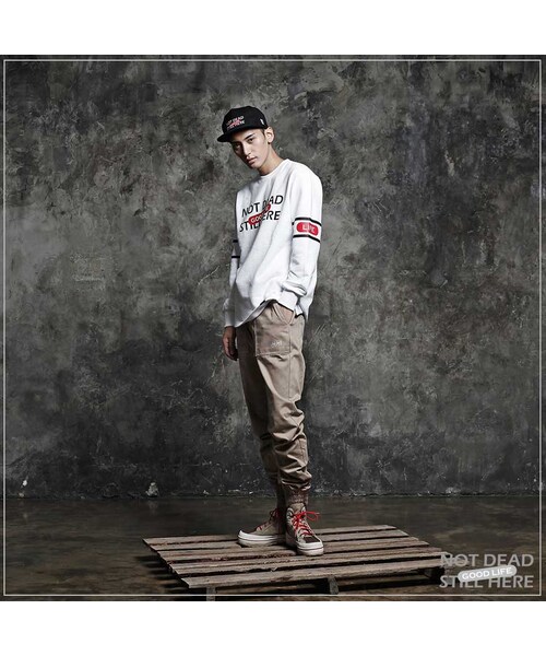 ROMANTIC CROWN(ロマンティッククラウン)の「GOOD LIFE CREWNECK(その他・メンズ・WHT・S/M/L/XL)」の2枚目の写真