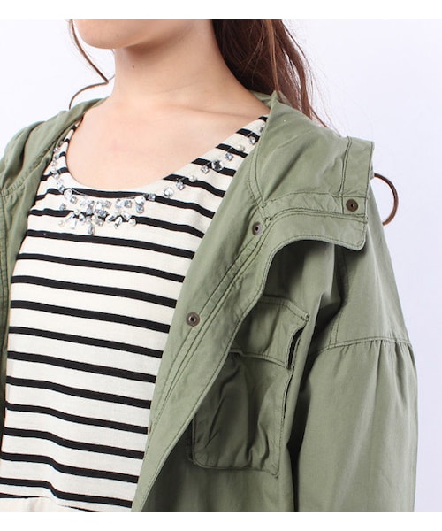 PAGEBOY（ページボーイ）の「フード付きミリタリーブルゾン（ジャケット/アウター・レディース・ベージュ/カーキ）」の5枚目の写真