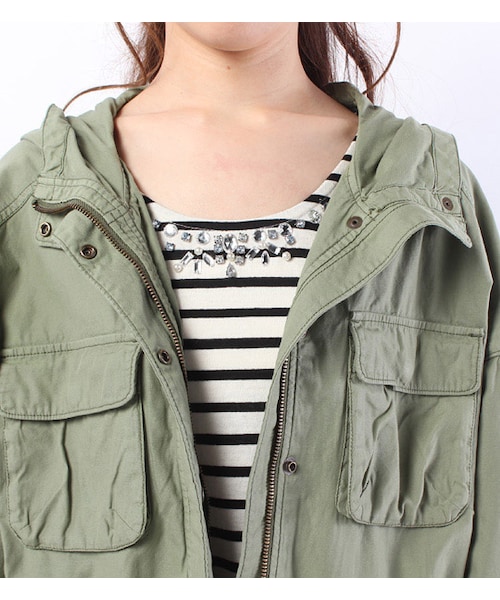 PAGEBOY（ページボーイ）の「フード付きミリタリーブルゾン（ジャケット/アウター・レディース・ベージュ/カーキ）」の6枚目の写真