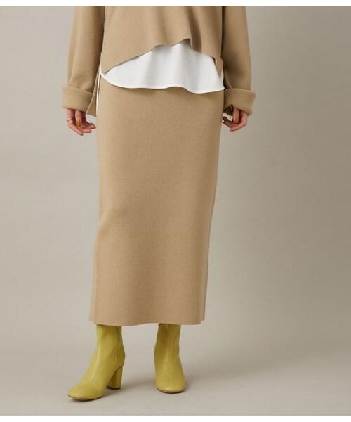 ADAM ET ROPE'（アダムエロペ）の「スムースIラインニットスカート（スカート・レディース・ホワイト/ベージュ・F）」の2枚目の写真