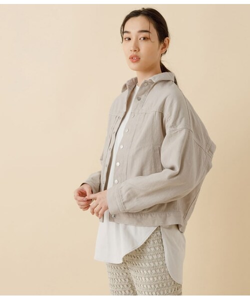 ADAM ET ROPE'（アダムエロペ）の「【WEB限定】BIGデニムブルゾン（ジャケット/アウター・レディース・ベージュ/ネイビー/ブラック・F）」の2枚目の写真