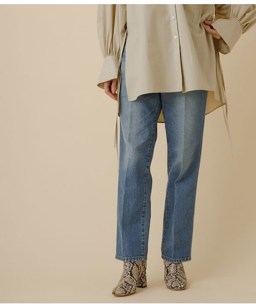 ADAM ET ROPE'（アダムエロペ）の「センタープレス5PKデニム（パンツ・レディース・ブルー/サックス/ホワイト/ブラック・38/34/36）」の4枚目の写真