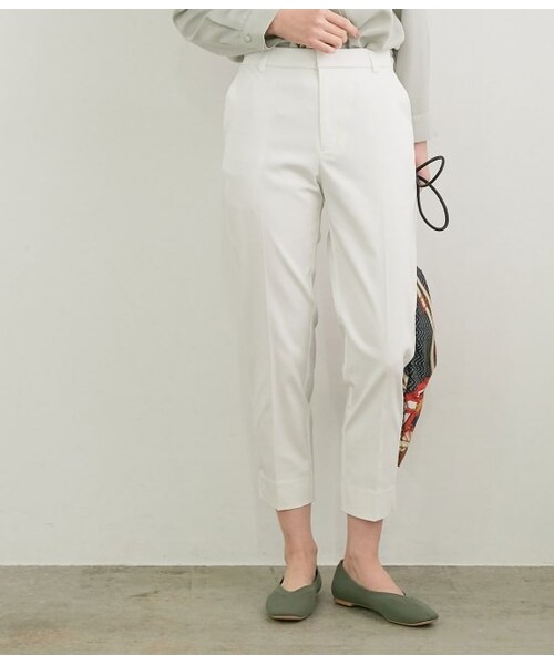 ROPE' PICNIC（ロペピクニック）の「【撥水加工】綿サテンパンツ（パンツ・レディース・オフホワイト/ライトグリーン/ベージュ/ブラック・40/38/36）」の2枚目の写真