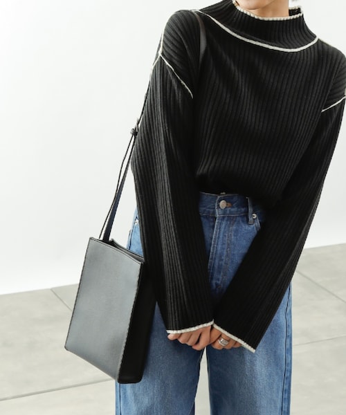 COLONY 2139（コロニートゥーワンスリーナイン）の「配色トリミングアウトリンキングニットプルオーバー（ニット/セーター・レディース・ブラック/アイボリー/ブルー/グレー・F）」の2枚目の写真