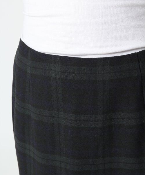 A part by（アパートバイ）の「ＣＨミッドカーフタイトスカート（スカート・レディース・グレー/レッド/ネイビー・Ｍ/Ｌ）」の9枚目の写真