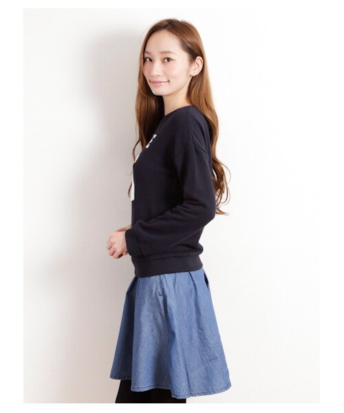 E hyphen world gallery（イーハイフンワールドギャラリー）の「・スワン刺繍スエットプルオーバー（カットソー・レディース・アイボリー/杢グレー/ダークネイビー・F）」の5枚目の写真