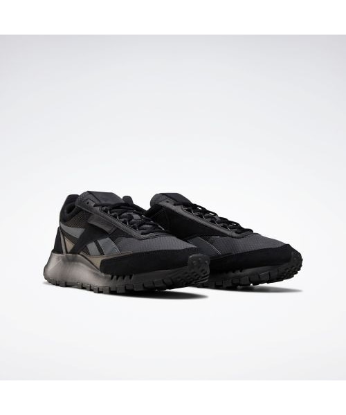 Reebok（リーボック）の「クラシック レザー / Classic Leather Legacy Shoes（シューズ・ブラック/トゥルーグレー/トゥルーグレー(FY7377)/ホワイト/トゥルーグレー/スカルグレー(FY7379)）」の3枚目の写真