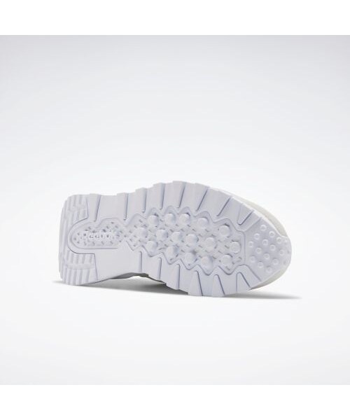 Reebok（リーボック）の「クラシック レザー / Classic Leather Legacy Shoes（シューズ・ブラック/トゥルーグレー/トゥルーグレー(FY7377)/ホワイト/トゥルーグレー/スカルグレー(FY7379)）」の15枚目の写真