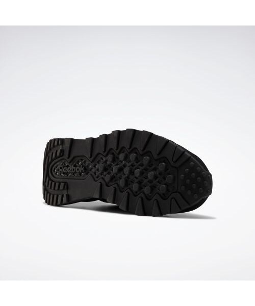 Reebok（リーボック）の「クラシック レザー / Classic Leather Legacy Shoes（シューズ・ブラック/トゥルーグレー/トゥルーグレー(FY7377)/ホワイト/トゥルーグレー/スカルグレー(FY7379)）」の5枚目の写真