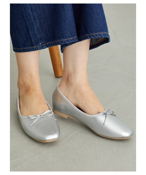 AMERICAN HOLIC（アメリカンホリック）の「【先行予約】ふっくらクッション甲深バレエシューズ（シューズ・アイボリー/シルバー/ブラック/ゴールド/カーキ・S/M/L）」の3枚目の写真