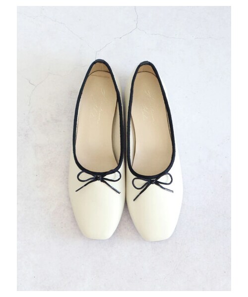 AMERICAN HOLIC（アメリカンホリック）の「【先行予約】ふっくらクッション甲深バレエシューズ（シューズ・アイボリー/シルバー/ブラック/ゴールド/カーキ・S/M/L）」の5枚目の写真