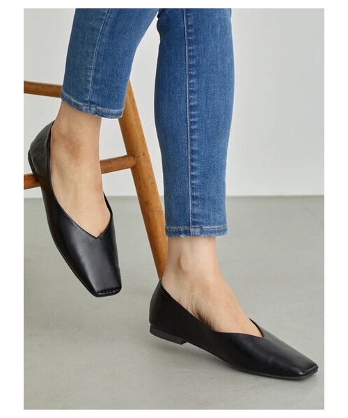 AMERICAN HOLIC（アメリカンホリック）の「【先行予約】ふっくらクッションスクエアステッチフラットシューズ（シューズ・アイボリー/グレー/ブラック/ベージュ/イエロー/ターコイズブルー/ライラック・S/M/L）」の2枚目の写真