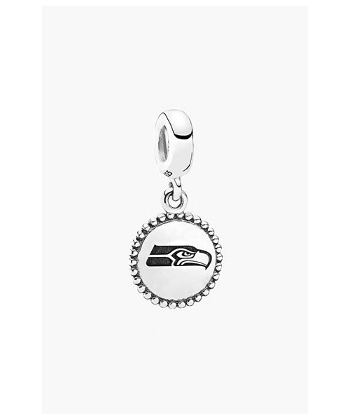 Pandora Design（）の「PANDORA 'NFL Team' Logo Engraved Dangle Charm（チャーム