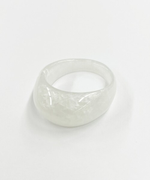 Lattice（Lattice）の「ぷっくりボリュームアクリルリング（リング・レディース・ベージュ/グリーン/ホワイト/ブラウン・0）」の2枚目の写真
