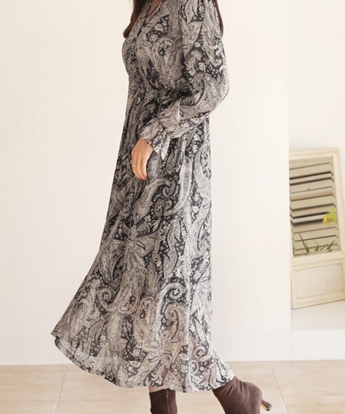 DHOLIC（ディーホリック）の「シフォンワンピース（ワンピース・レディース・ブラウン/ブラック・ONESIZE）」の2枚目の写真