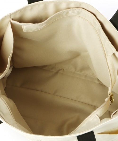 LEPSIM（レプシィム）の「マタニティ／撥水キャンバストート（バッグ・キナリ×ブラック/ブラック/キナリ×ブラウン）」の16枚目の写真