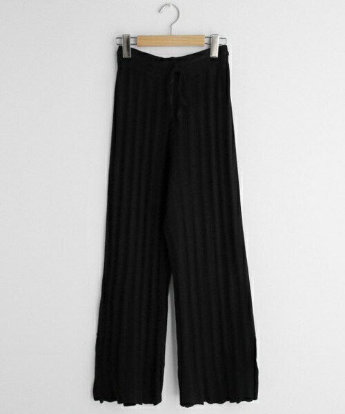 DHOLIC（ディーホリック）の「スリットニットパンツ（その他パンツ・レディース・ホワイト/ブラック/ベージュ・ONESIZE）」の2枚目の写真